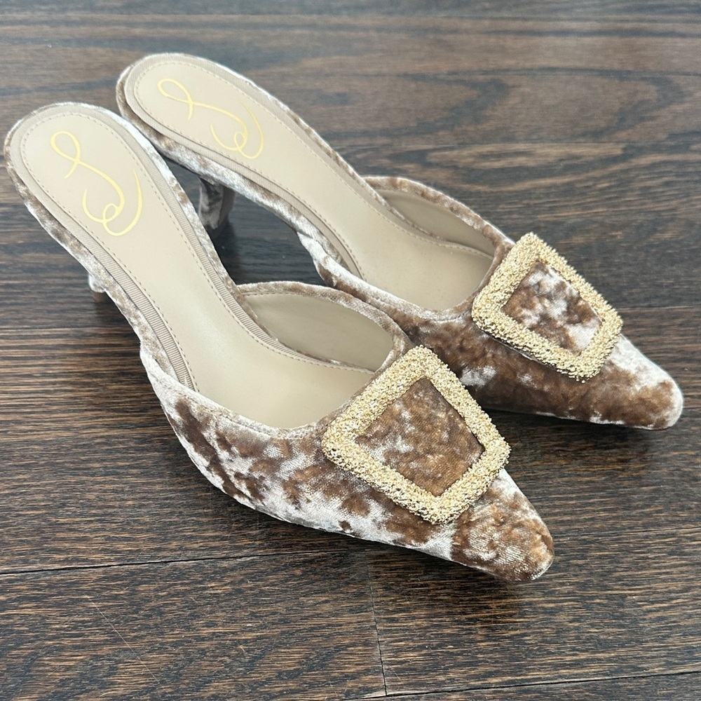 Sam Edelman Brown Velvet Mules with Gold Accent - Picture 1 of 3